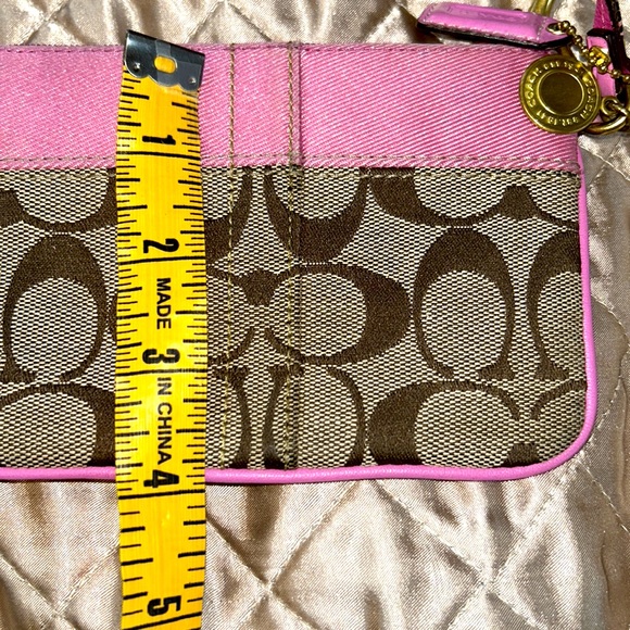 COACH WRISTLET CHANGE PURSE 👛 - Picture 4 of 4